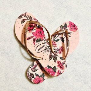 Havaianas Pink Floral Flip Flops